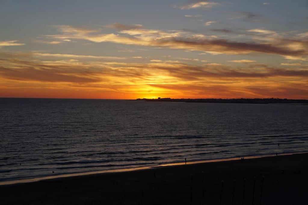 Piso Muy Moderno Para 4 Personas Y Una Cuna A 7 Min Caminando A La Playa, Con Aire, Balcon Con Vistas Y 2 Piscinas El Puerto de Santa María Exterior foto