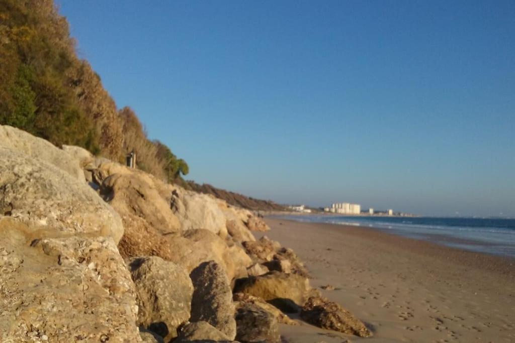 Piso Muy Moderno Para 4 Personas Y Una Cuna A 7 Min Caminando A La Playa, Con Aire, Balcon Con Vistas Y 2 Piscinas El Puerto de Santa María Exterior foto